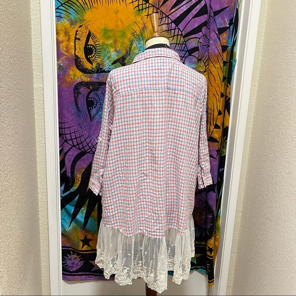 🌈 Lovely Vintage plaid lace button top - Picture 6 of 11